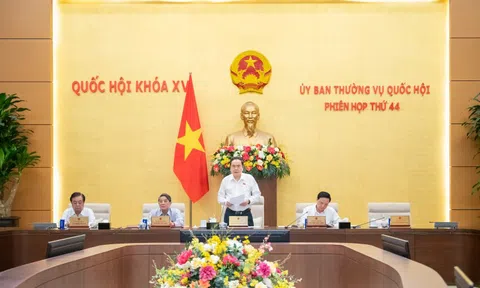 UBTVQH kết luận về chuẩn bị hồ sơ liên quan đến việc sửa đổi Hiến pháp