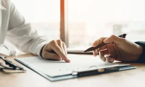 Trường hợp được làm thủ tục công chứng tại nhà từ 1/7, ai cũng nên biết