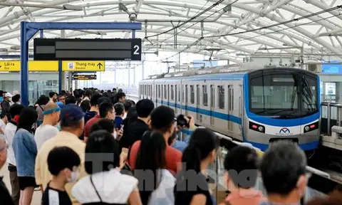 Miễn phí đi metro TPHCM đến hết năm 2025 cho những ai?