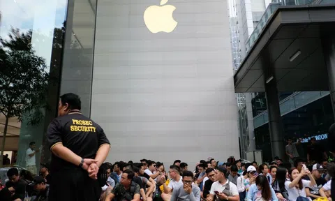 Sắp hết cảnh người Việt sang Singapore, Thái Lan mua iPhone sớm