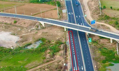 Sửa vạch kẻ bất cập khiến nhiều tài xế bị phạt trên tuyến cao tốc Vĩnh Hảo - Phan Thiết