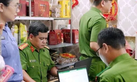 Khởi tố 2 bà chủ chuyên livestream bán hàng online doanh thu 100 tỷ đồng