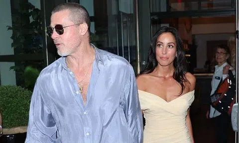Brad Pitt hẹn hò