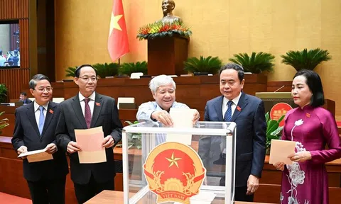 Danh sách 4 Phó Chủ tịch và 14 Ủy viên Hội đồng Bầu cử quốc gia