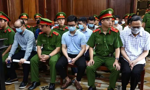 Cái cúi đầu của "ông trùm" cấp phiếu lý lịch tư pháp