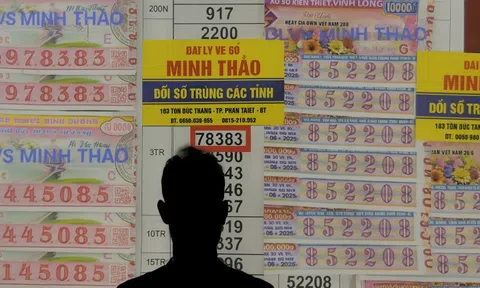 Chàng trai Bình Thuận tìm kiếm người vé số dạo sau khi nhận kết quả sổ xố ngày 27/6