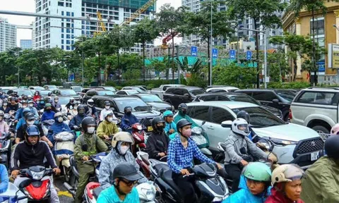Phân làn xe máy, ô tô có theo vết xe đổ?