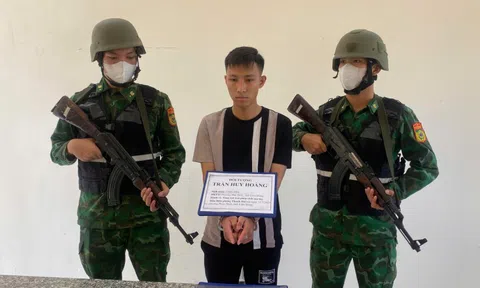 Bắt Trần Huy Hoàng sinh năm 2004
