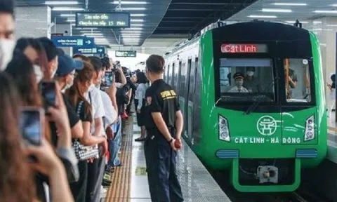 Hà Nội Metro xin lỗi vì nhân viên thông báo cấm hành khách mang xe điện lên tàu