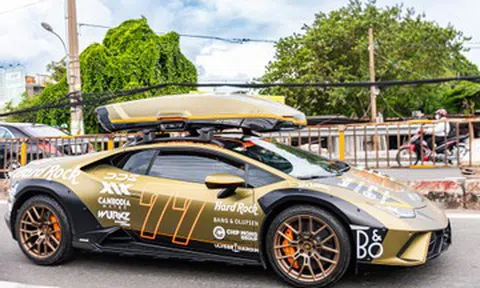 Siêu xe Lamborghini bản offroad giá 15 tỷ lộ diện tại TPHCM, gầm cao như sedan